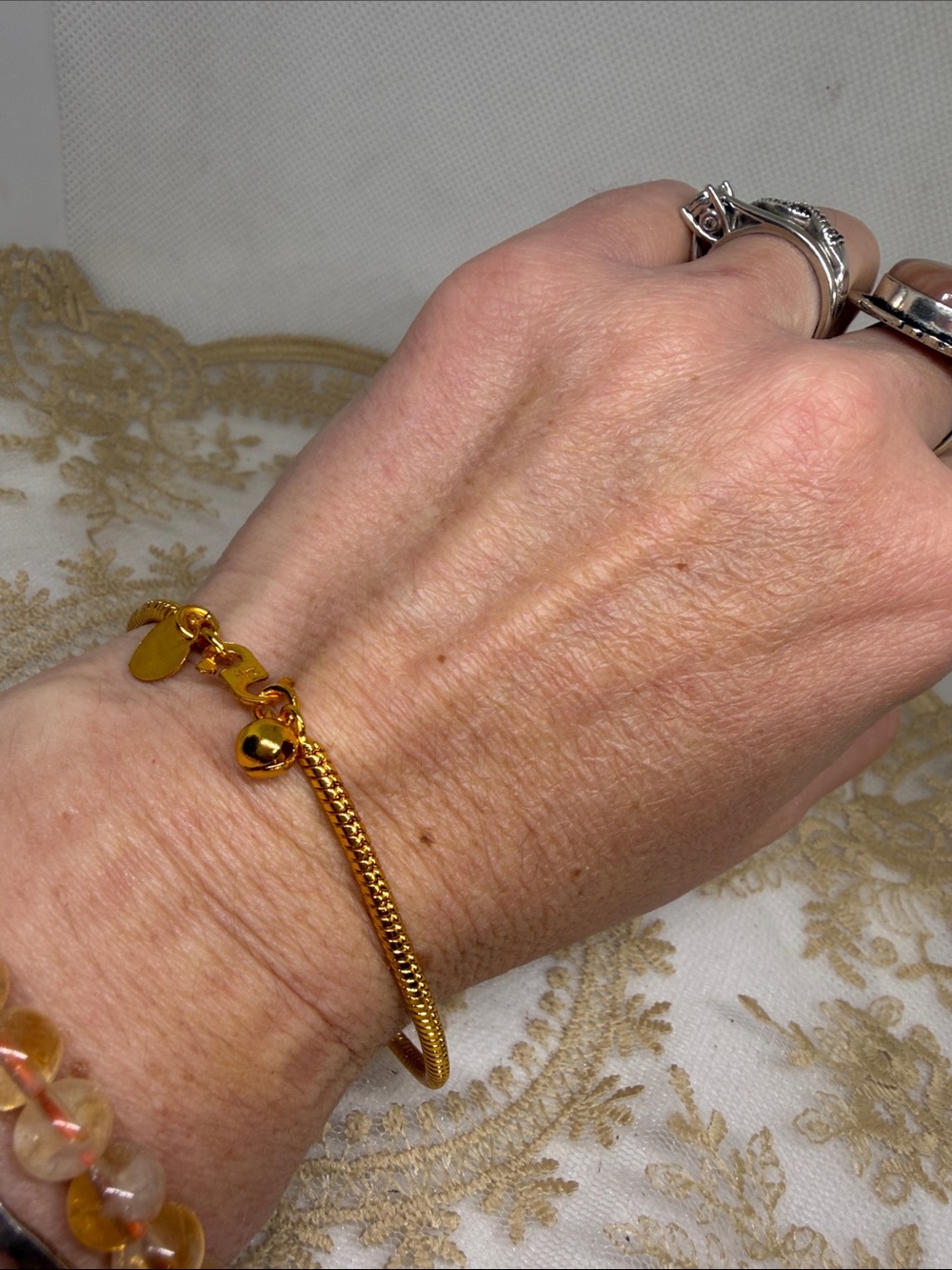 24K Marked Gold Snake Chain Bracelet Jingle Bell Heart Charm Christmas 7.5”